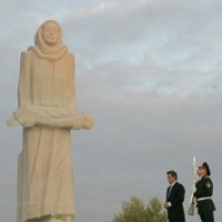 В Днепропетровске состоялись траурные мероприятия, посвященные памяти жертв Голодомора 1932-1933 годов