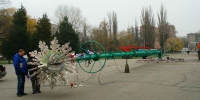 В Днепропетровске губернаторская елка засверкает огнями  19 декабря