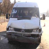 В Днепропетровске столкнулись два автобуса, есть пострадавшие