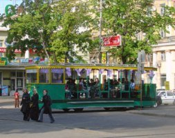 В Днепропетровске уже курсирует «ретро-трамвай» 