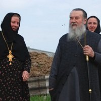 Митрополит Ириней посетил скиты и подворья Свято-Тихвинского женского монастыря
