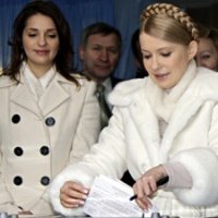 Юлия Тимошенко в Днепропетровске проголосовала за свою кандидатуру