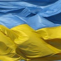 В Днепропетровске развернули самый большой в Украине государственный флаг