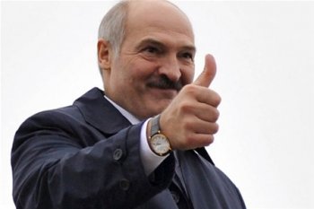 Президент Белоруссии поздравил нового президента Украины с победой