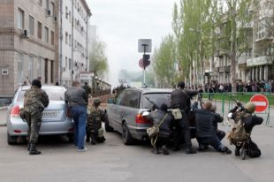 Ополченцам в Луганске удалось занять воинскую часть